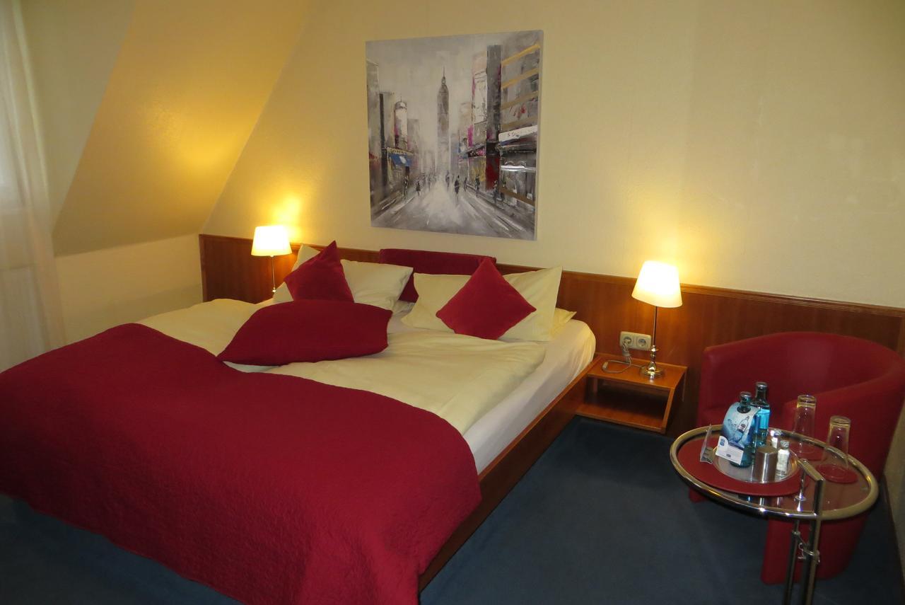 Burghotel Muenzenberg Ngoại thất bức ảnh