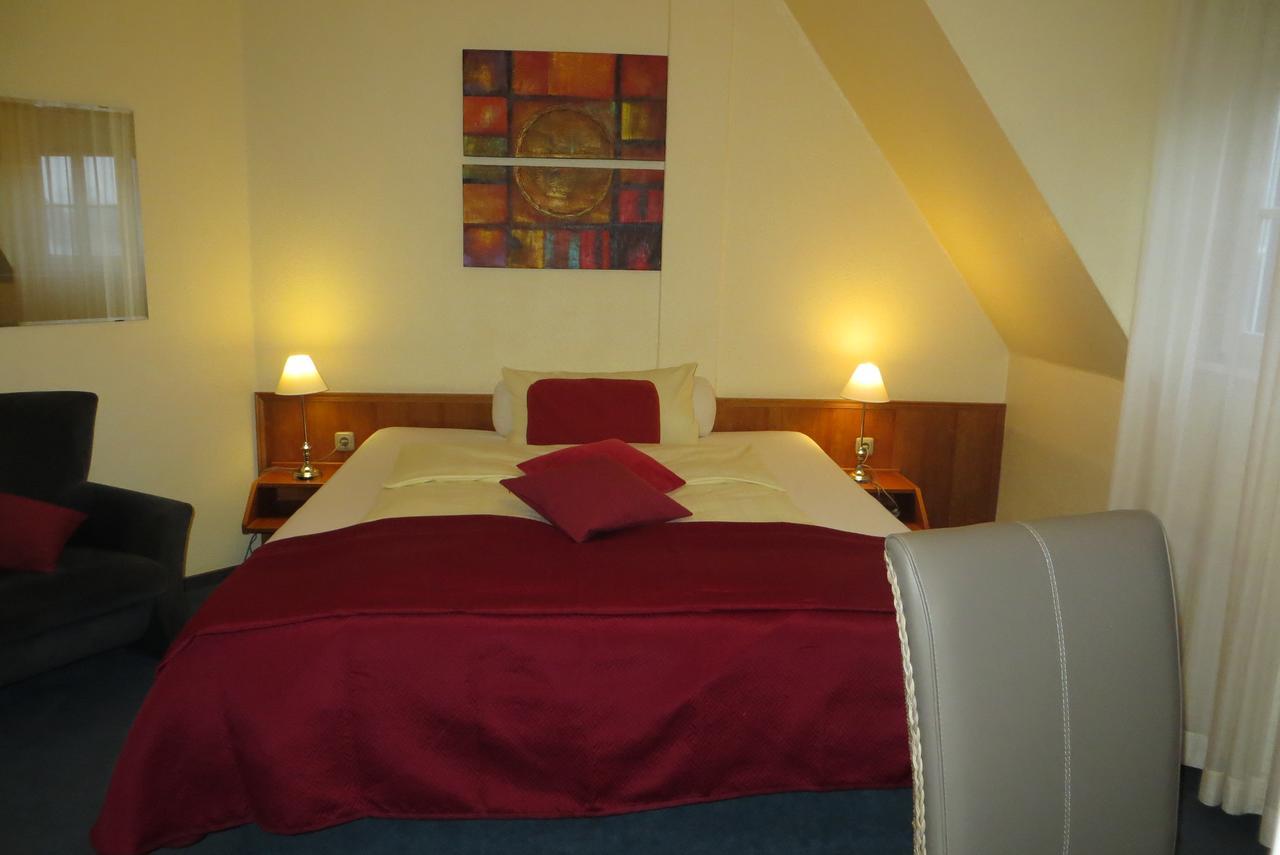 Burghotel Muenzenberg Ngoại thất bức ảnh