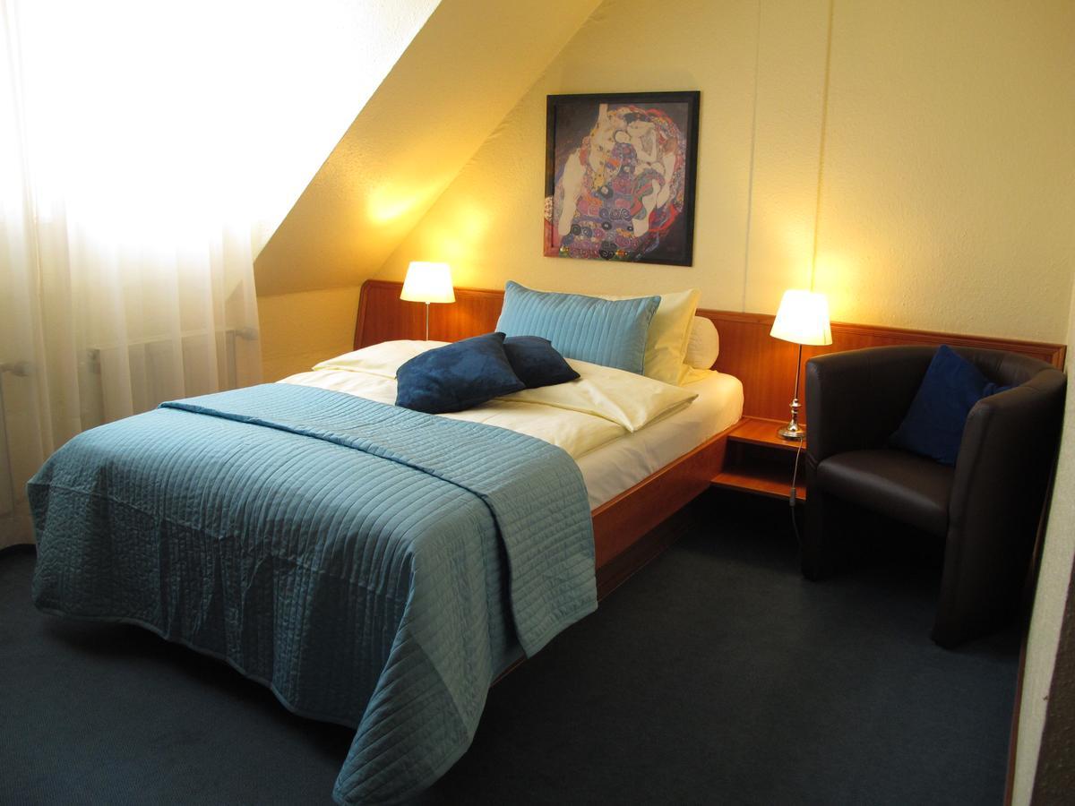 Burghotel Muenzenberg Ngoại thất bức ảnh