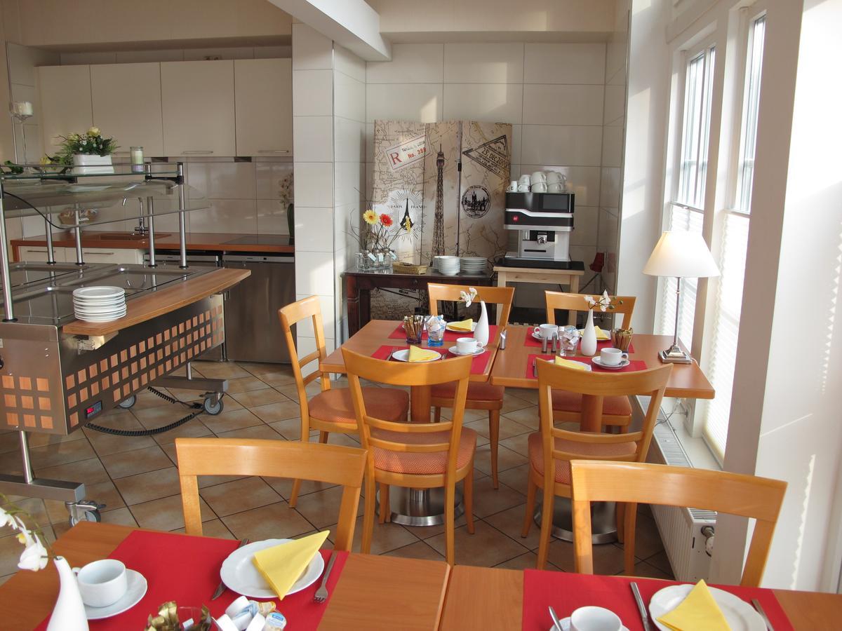 Burghotel Muenzenberg Ngoại thất bức ảnh